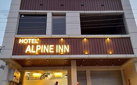 Hotel Alpine Inn